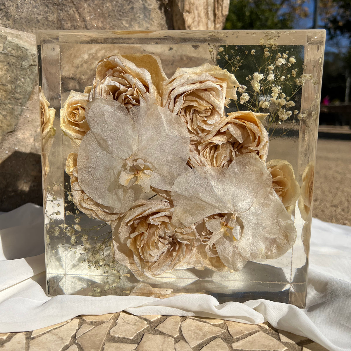 8-inch square resin block featuring preserved flowers, handcrafted by Happihome as a timeless floral keepsake.