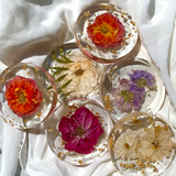 Resin floral coaster featuring real preserved flowers, handcrafted by Happihome for elegant home décor and gift sets.